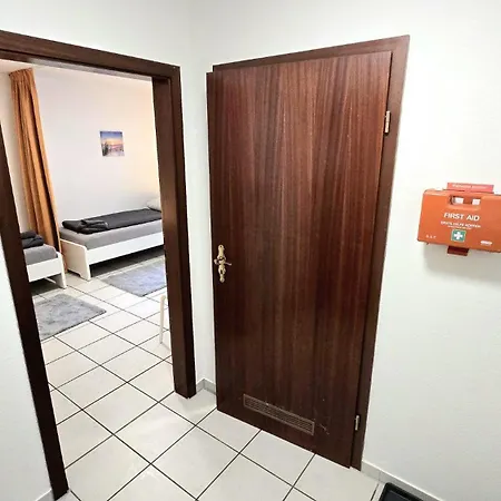 Apartamento Mit 2 Einzelbetten, Terrasse, Parkplatz, Wlan, Voll Ausgestattet - Monteurwohnung Mf01
