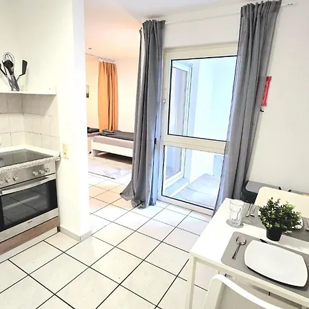 Mit 2 Einzelbetten, Terrasse, Parkplatz, Wlan, Voll Ausgestattet - Monteurwohnung Mf01 Apartamento *