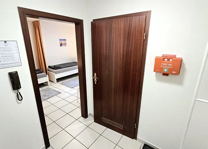 Apartamento Mit 2 Einzelbetten, Terrasse, Parkplatz, Wlan, Voll Ausgestattet - Monteurwohnung Mf01