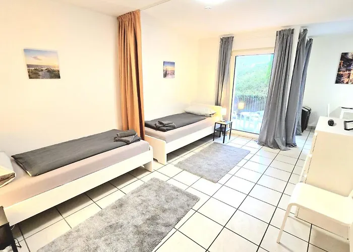 Mit 2 Einzelbetten, Terrasse, Parkplatz, Wlan, Voll Ausgestattet - Monteurwohnung Mf01 Lendringsen